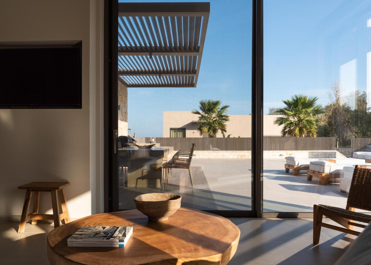 Athina Luxury Villa, With Pool & Walk To The Beach, By Thinkvilla Chania  Exterior photo