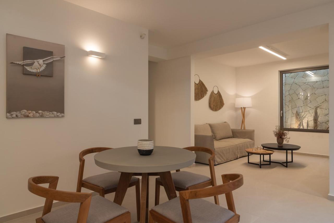 Athina Luxury Villa, With Pool & Walk To The Beach, By Thinkvilla Chania  Exterior photo