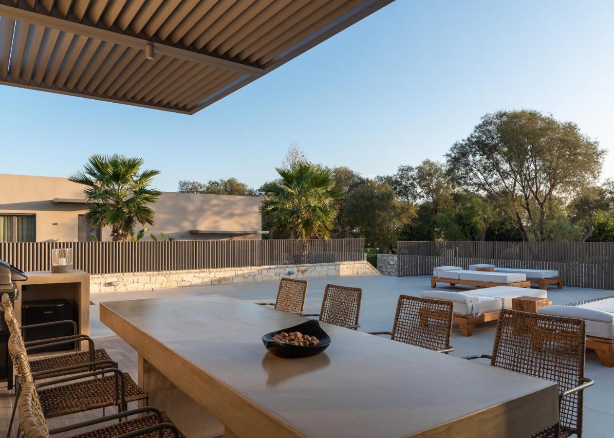 Athina Luxury Villa, With Pool & Walk To The Beach, By Thinkvilla Chania  Exterior photo